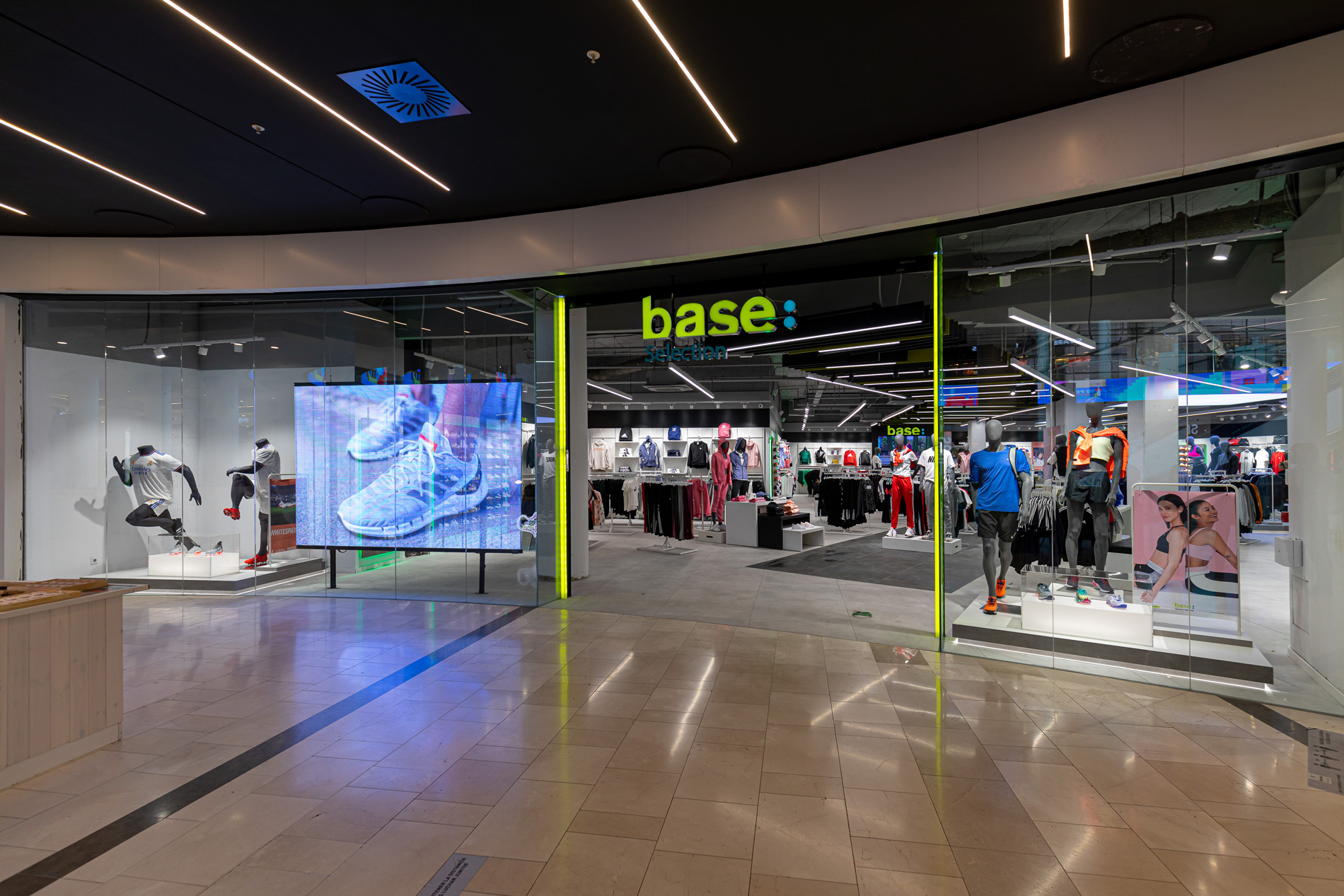 Base Store a Madrid