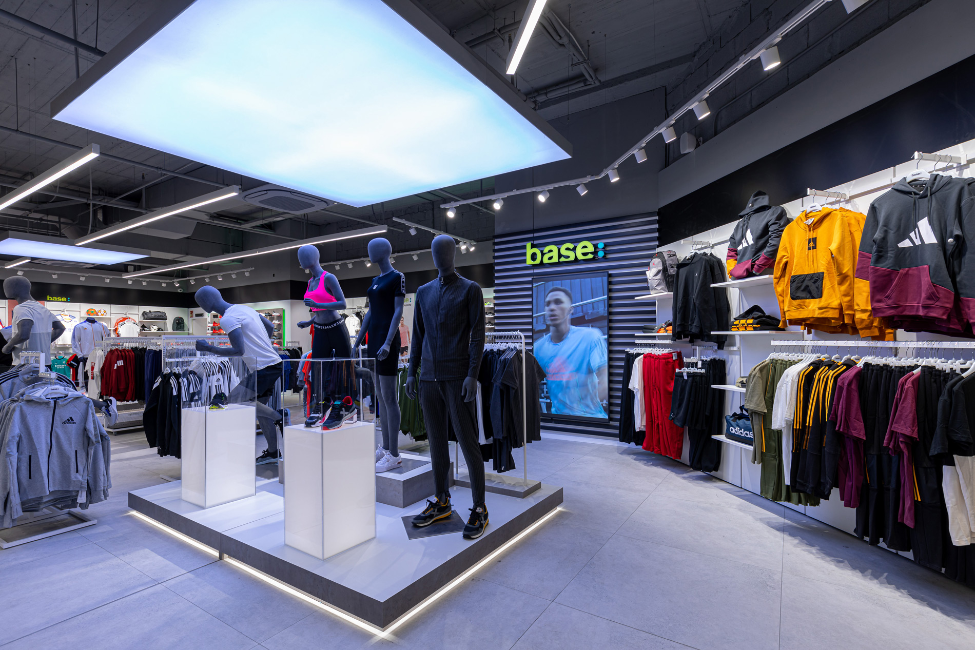 Base Store a Madrid